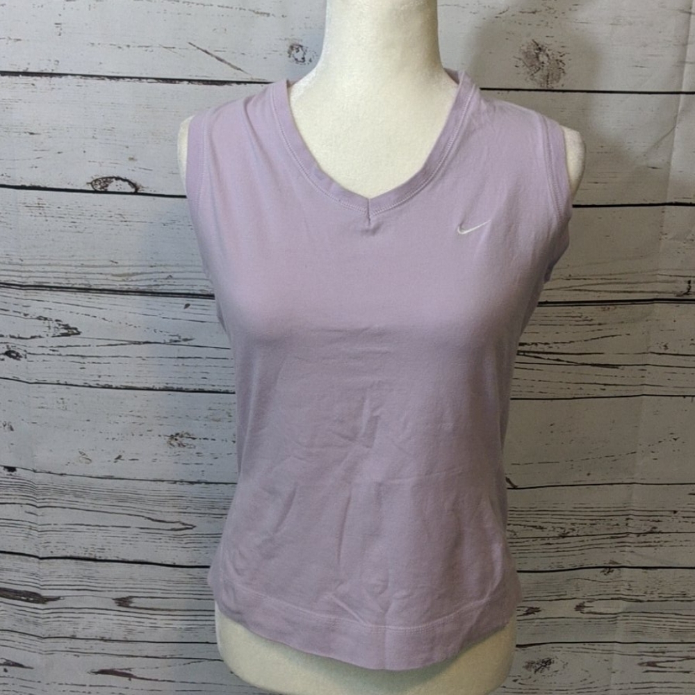 Two brand new without tags Nike workout tops D11